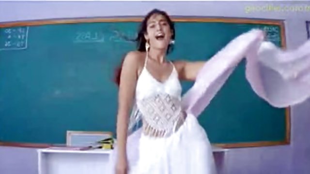 ६९-वर्ष पुराना मुह में सेक्स के साथ अपने एशियाई प्रेमिकाएमेच्योर देसी videos फिसल जाता है और नीचे पूंछ