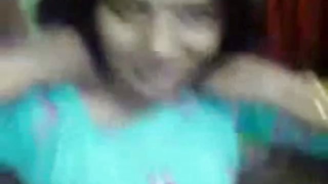 सींग का बना हुआ सेक्सी विडियो हॉट दृश्य में खुला योनी