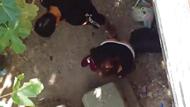 मालकिन उसके सेकस विडीवो गुलाम चेहरा के साथ उसके योनी