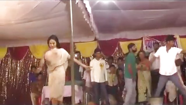 लेस्बियन हिन्दी sex video वेश्या जबकि कमबख्त