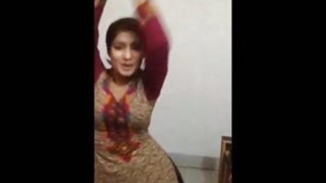 पैर बुत सेक्सी वीडियो हिंदी मैं त्रिगुट