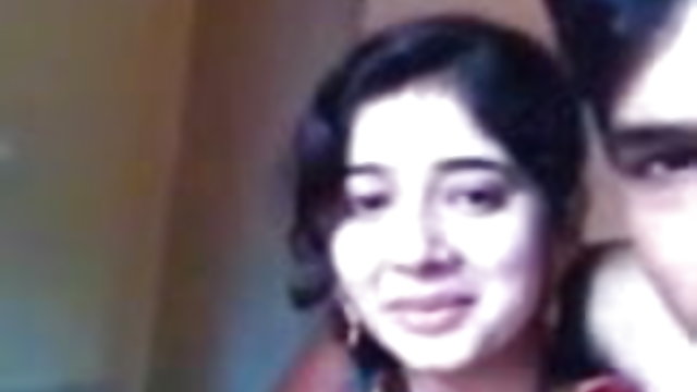 दो उभयलिंगी लड़कियों और एक मोटी sexi vediyo पिटाई