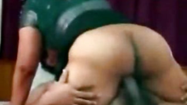 अकेला किशोर लड़की भारतीय sex उंगलियों उसके छेद