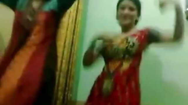 लड़की sexi video hd download के साथ बड़े लेबिया देता है रोमांचक एकल सेक्स शो